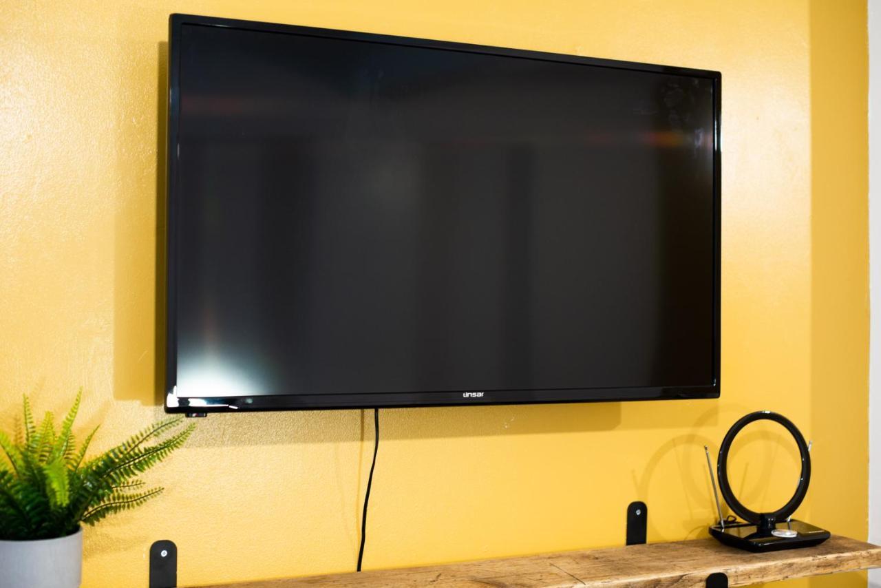 City Centre, 4Rm'S, With Smart Tv'S Parking Суонзи Екстериор снимка